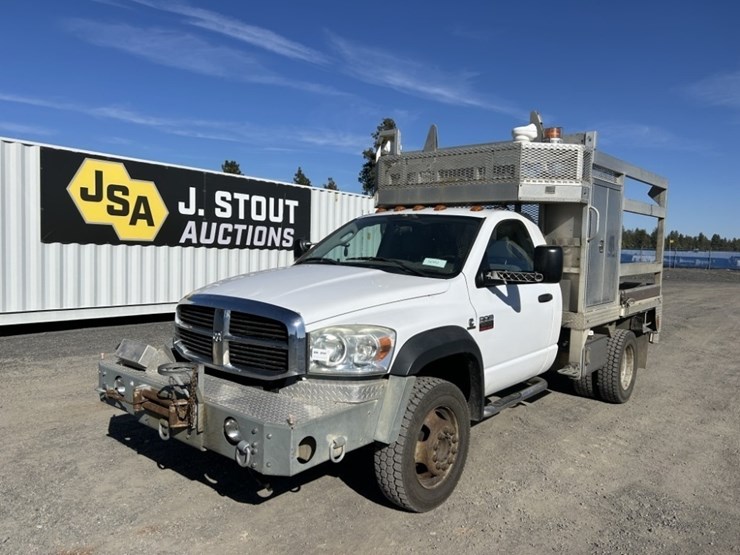 2009-dodge-ram-5500-image-1