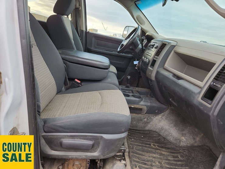 2010-dodge-ram-2500-image-18