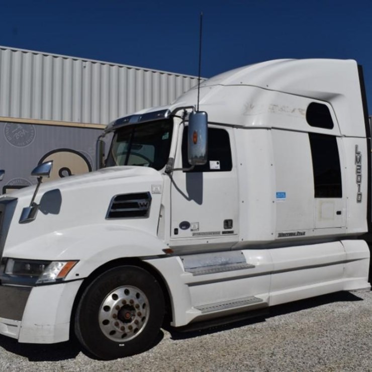 2020 WESTERN STAR 5700XE