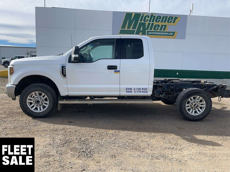 2018-ford-f350-image-2