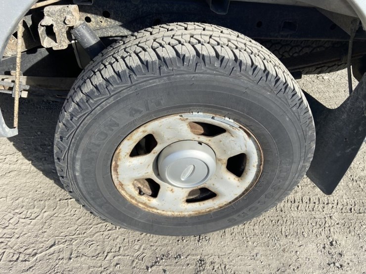 2011-ford-f150-image-33