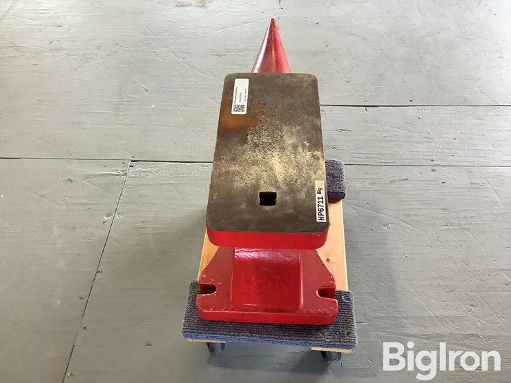 200lb-anvil-image-8