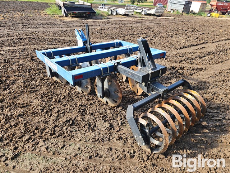 blu-jet-track-master-image-7