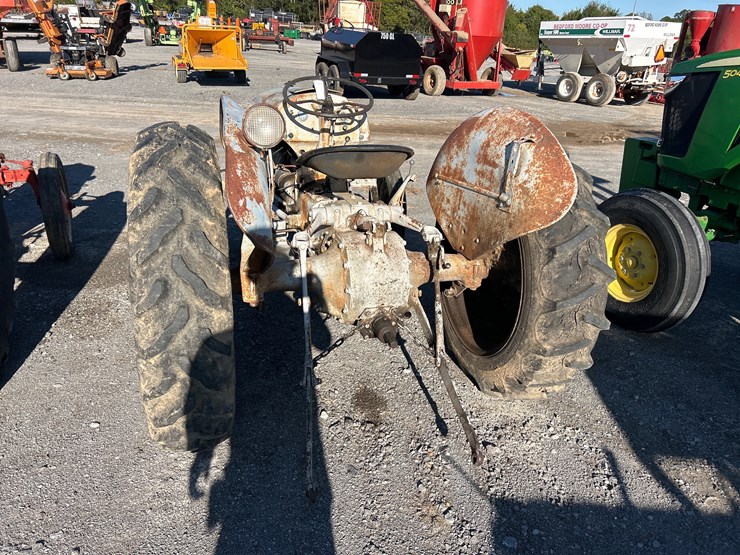 ford-tractor-image-5