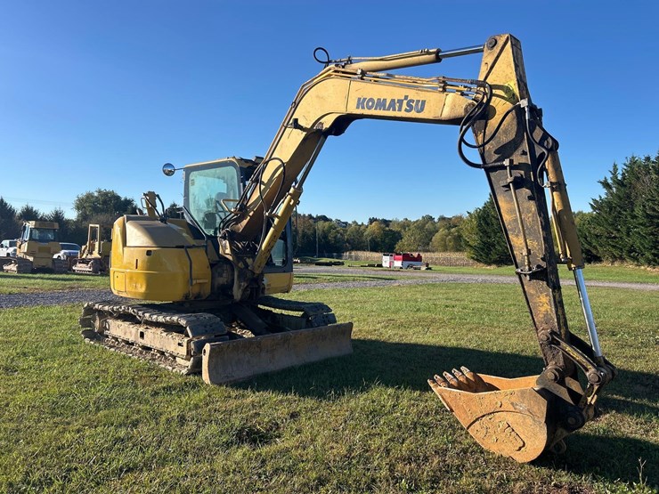 komatsu-pc88mr-8-image-1