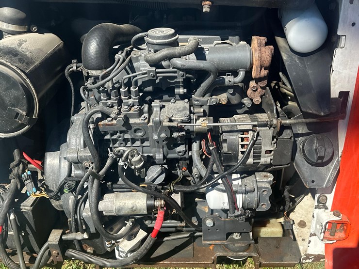 2013-bobcat-t180-image-7
