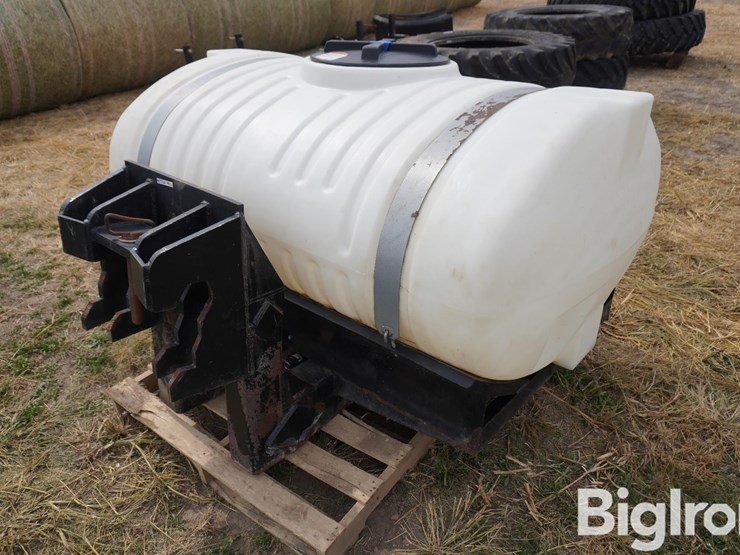new-holland-super-steer-300-gallon-front-mount-tank-w/mounts-image-1