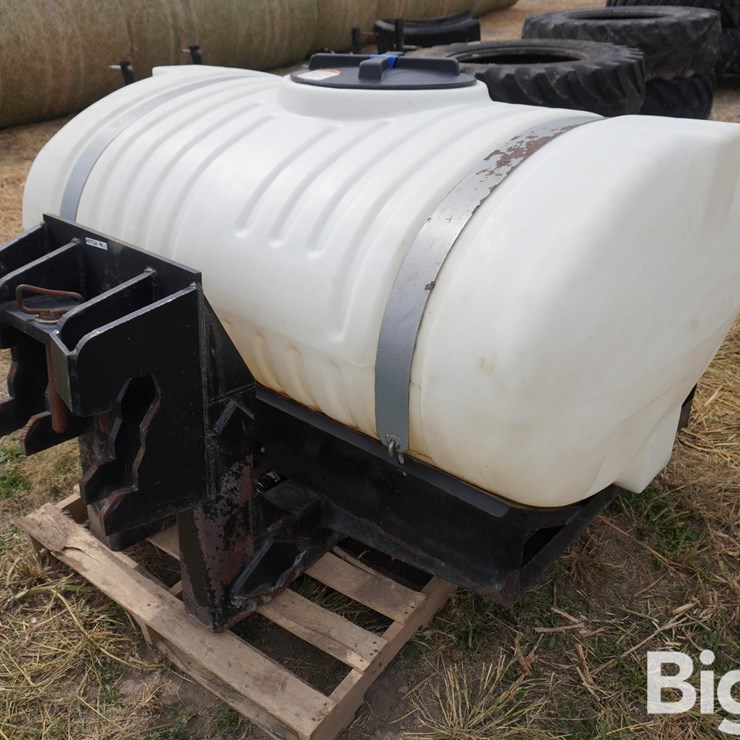 New Holland Super Steer 300-Gallon Front Mount Tank W/Mounts