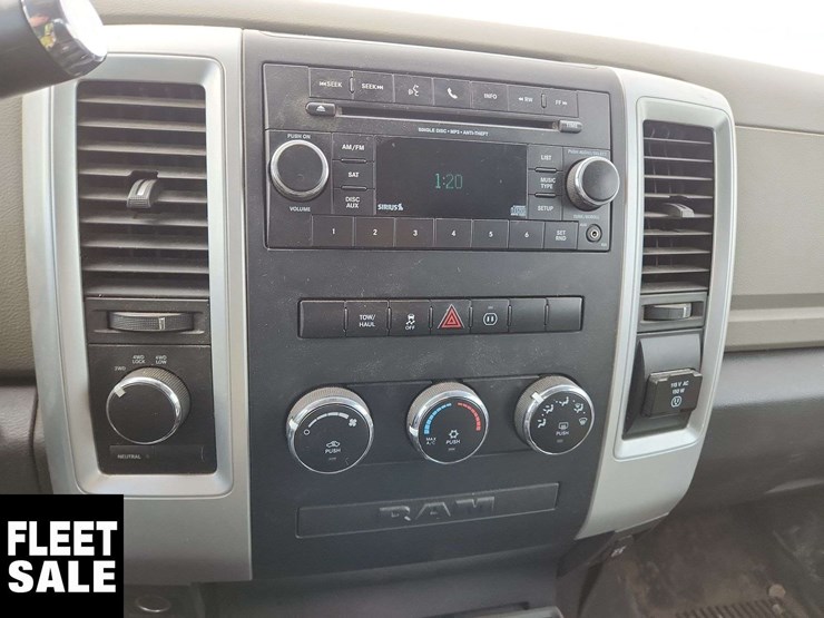 2012-ram-1500-slt-image-13
