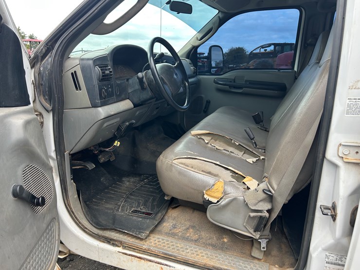 2006-ford-f450-image-9
