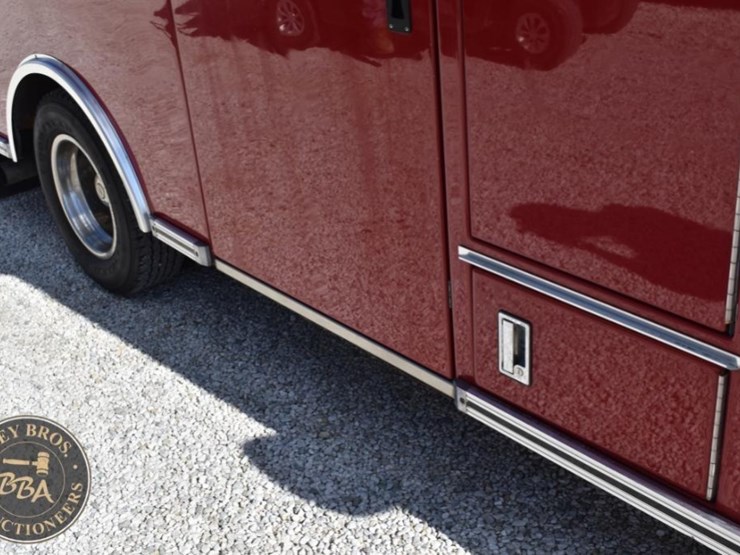 2007-ford-e450-image-38