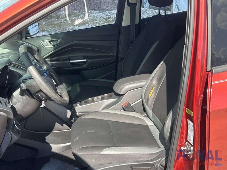 2016-ford-escape-image-18