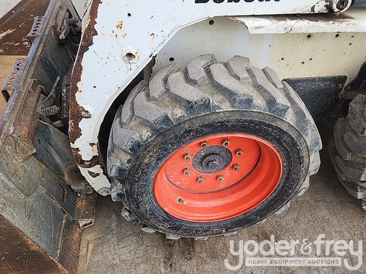 2005-bobcat-s130-image-9