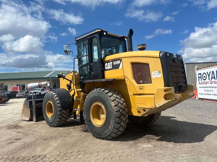 2016-caterpillar-930m-image-4