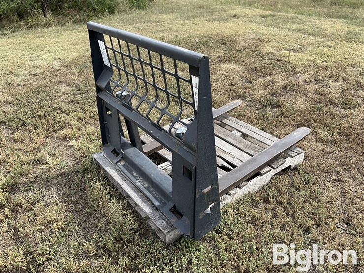 pallet-fork-skid-steer-attachment-image-5