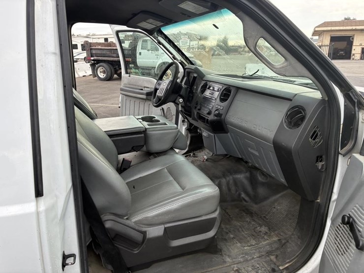 2012-ford-f250-image-8