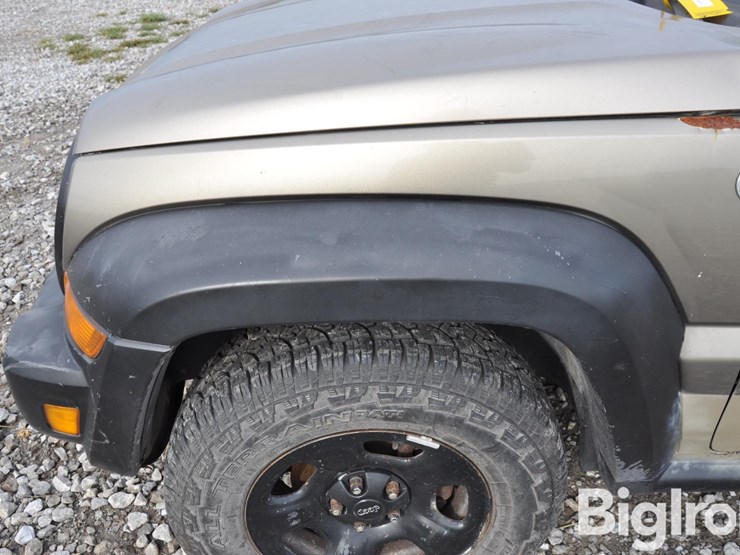 2005-jeep-liberty-image-9
