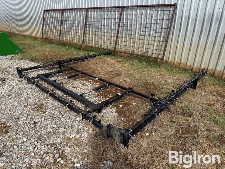 wylie-43’-sprayer-boom-assembly-image-1