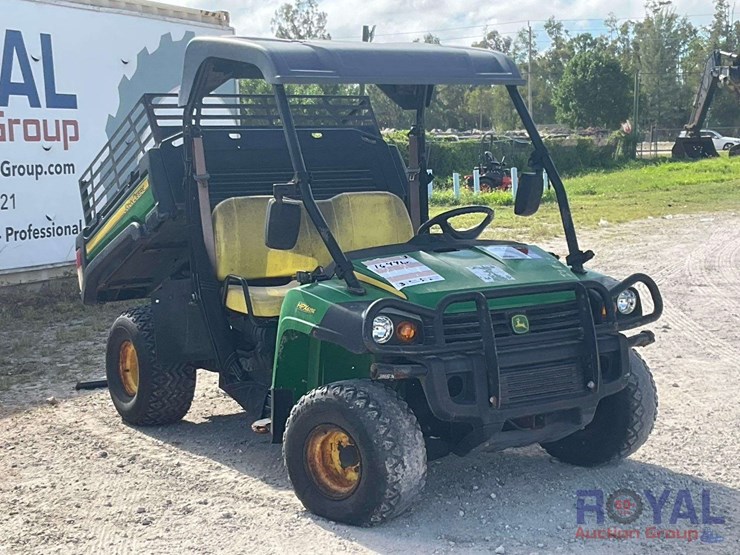 2020-john-deere-hpx615e-gator-4x4-utility-cart-image-2