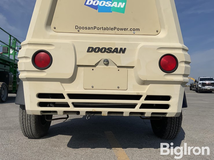 2015-doosan-p185wdz-t4f-image-17