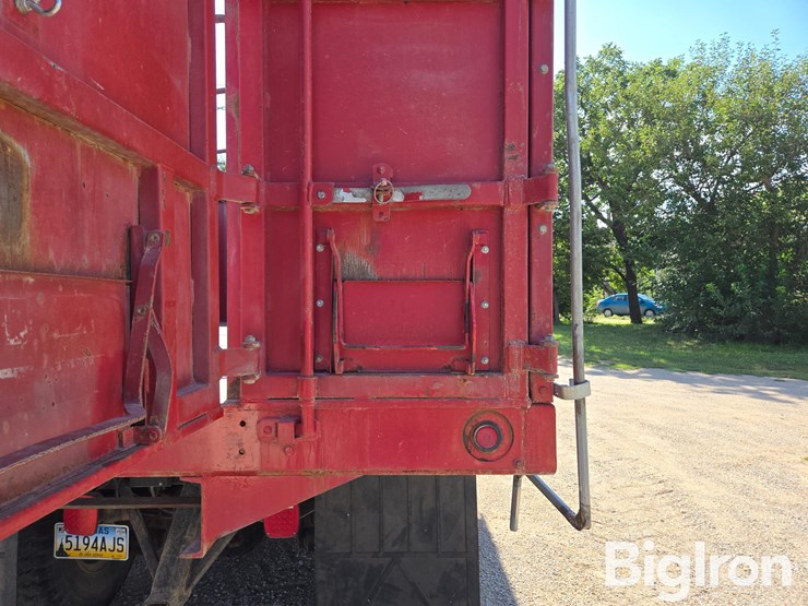 1977-international-loadstar-image-11