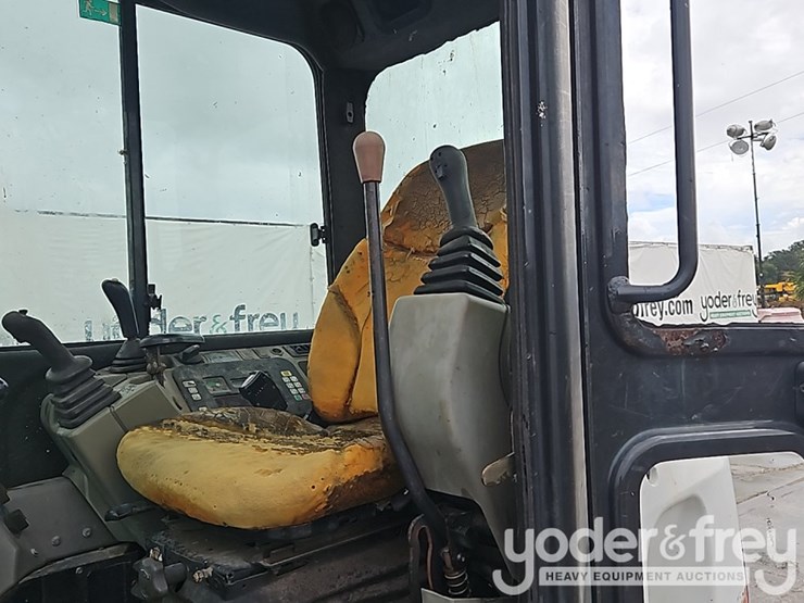 2012-bobcat-e55-image-31