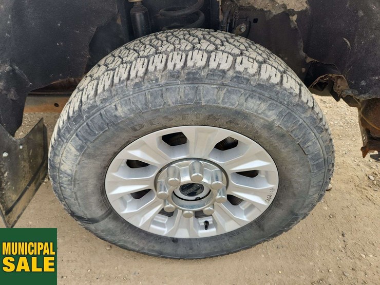 2020-ford-f350-image-32