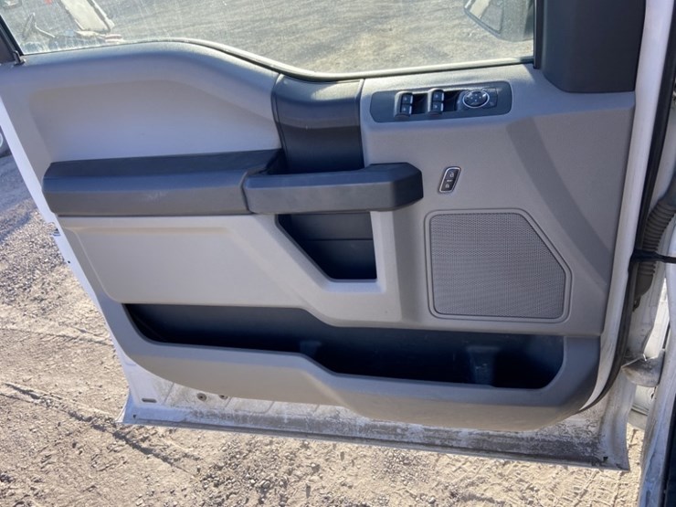 2018-ford-f150-image-23