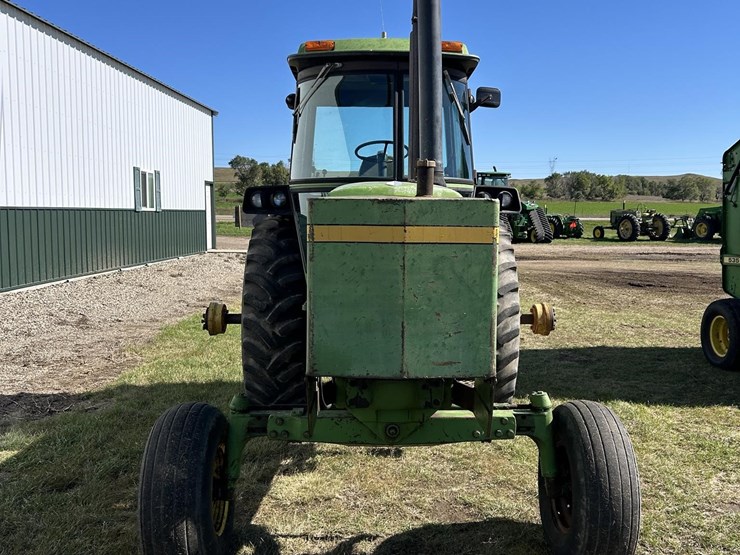 john-deere-4430-image-2
