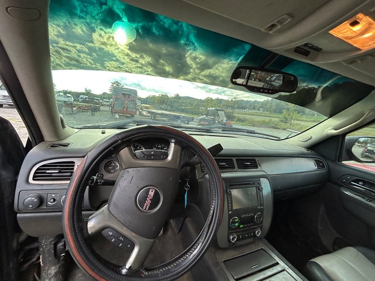 2012-gmc-1500-image-12