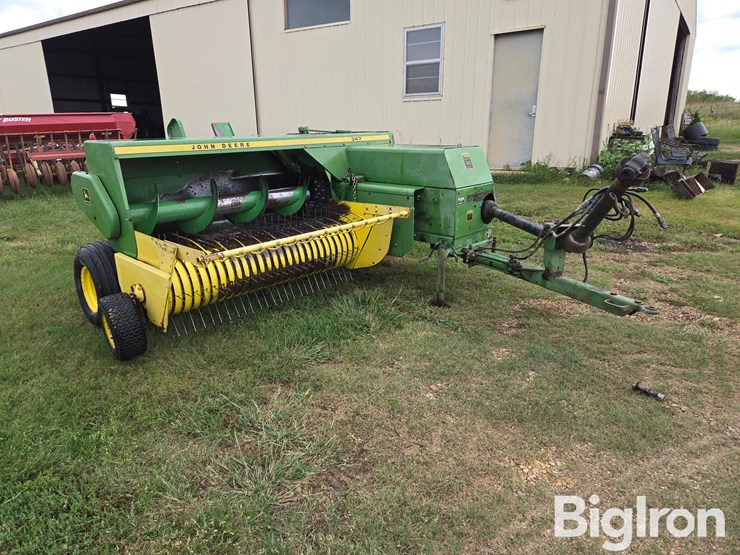 1985-john-deere-347-image-3