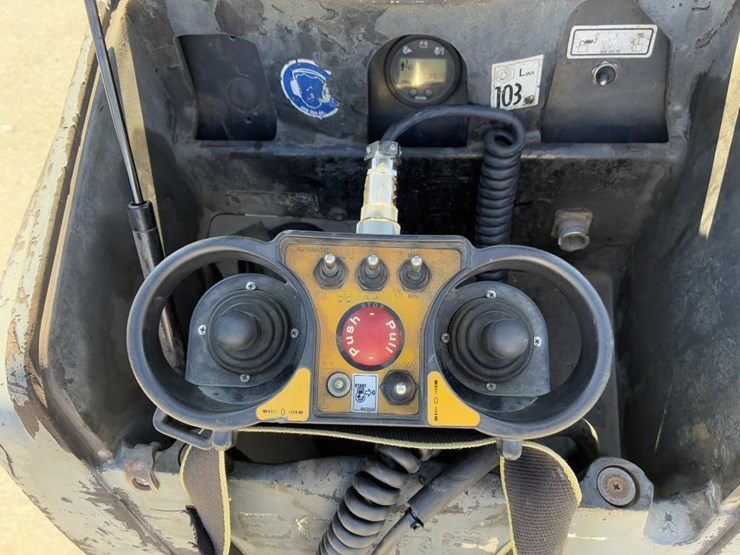 2012-bomag-bmp8500-image-5