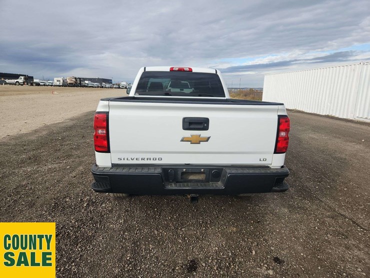 2019-chevrolet-silverado-1500-image-21