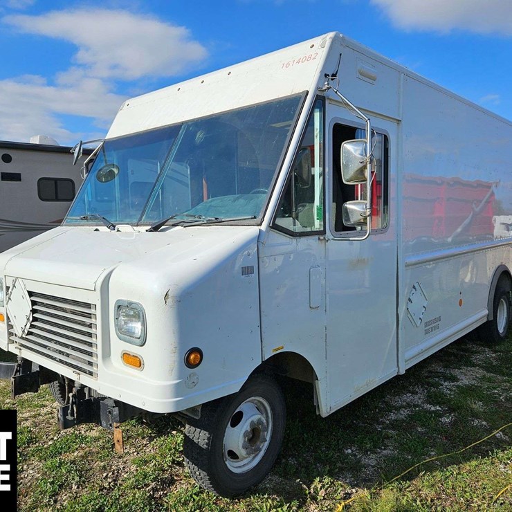 Non-Operable 2015 Ford E-Series S/A Step Van