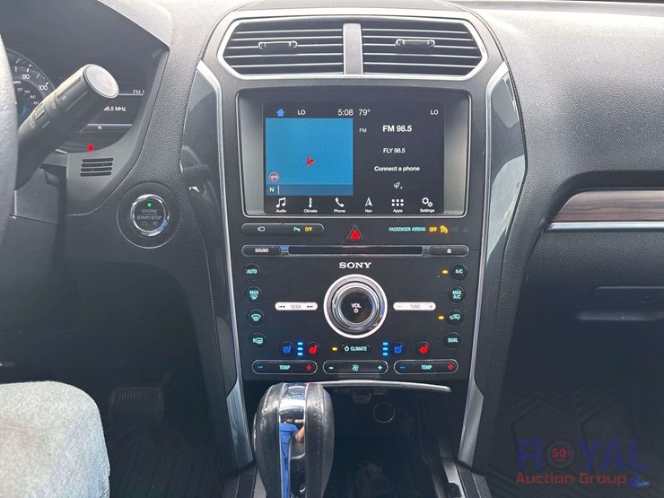 2018-ford-explorer-image-15