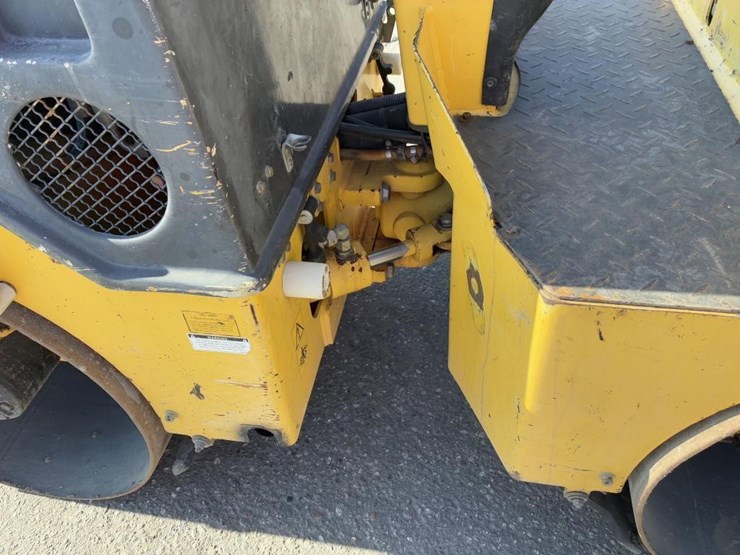 2017-bomag-bw900-50-image-10