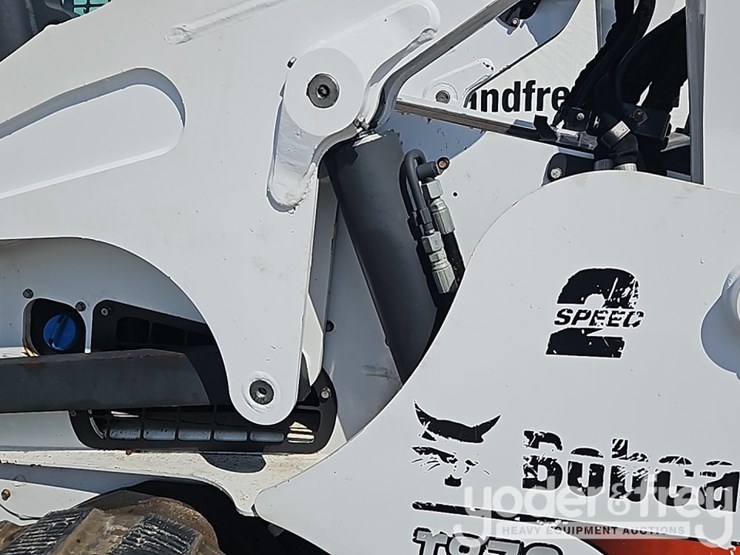 2019-bobcat-t870-image-21