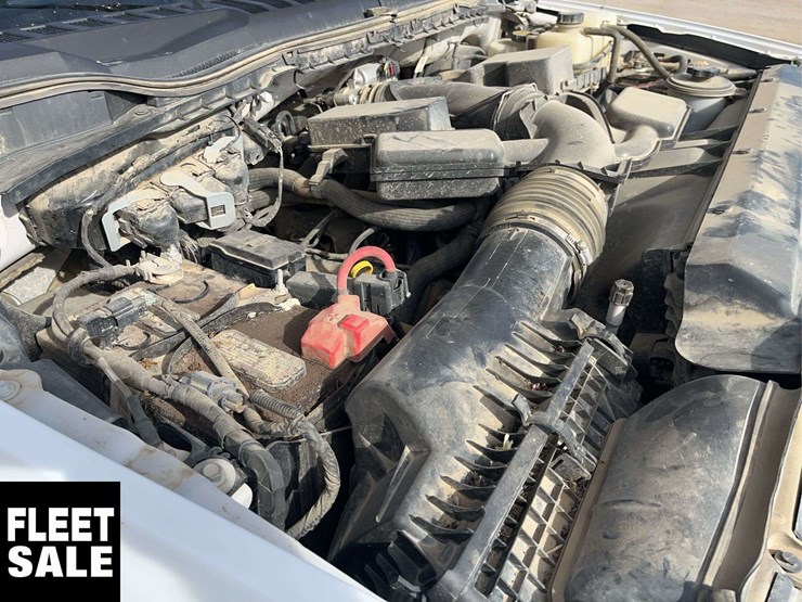 2022-ford-f350-image-17