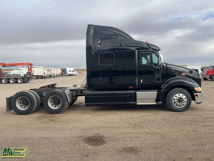 2008-peterbilt-387-image-5