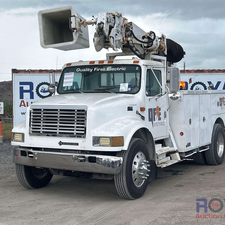 1998 INTERNATIONAL 4900