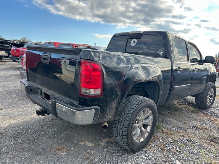 2012-gmc-1500-image-4