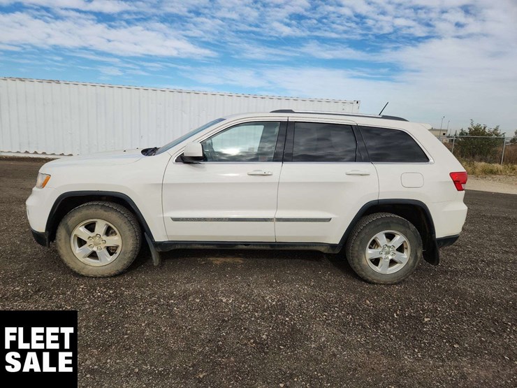 2012-jeep-grand-cherokee-image-19