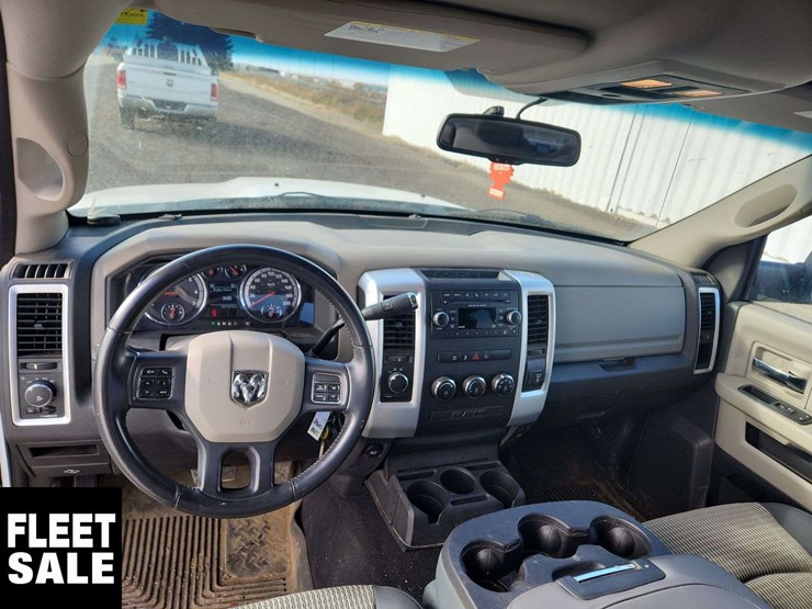 2012-ram-1500-slt-image-9