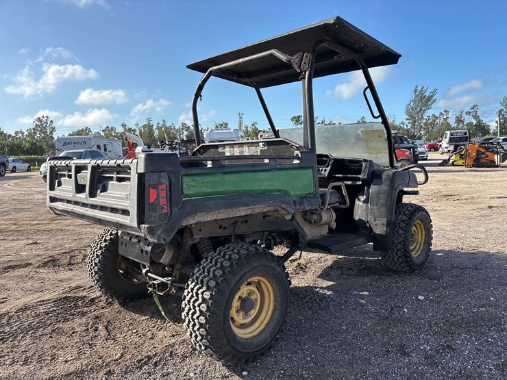 john-deere-gator-image-3