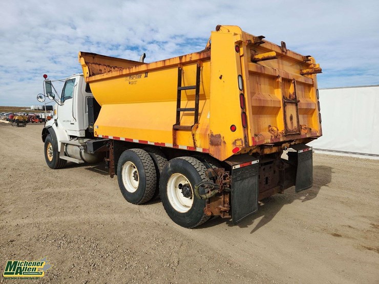 2009-sterling-lt8500-image-3
