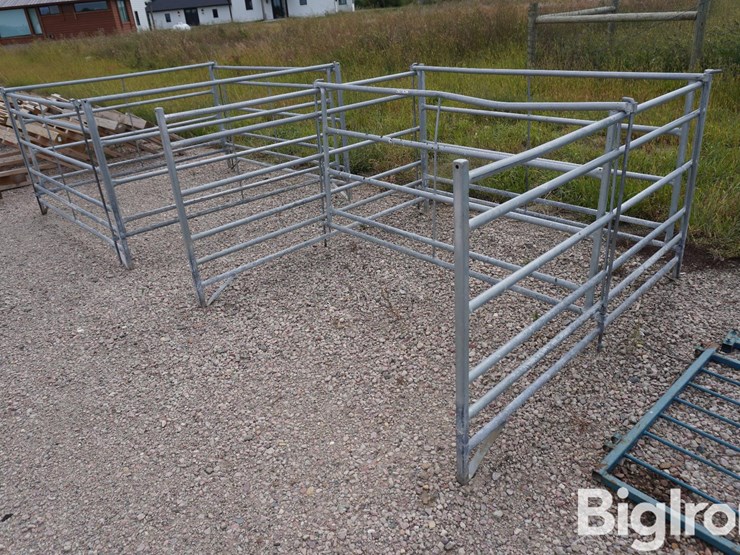 sydell-sheep-hay-feeders-image-1