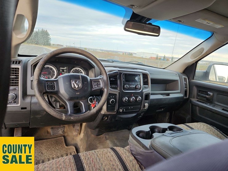 2016-ram-tradesman-image-9