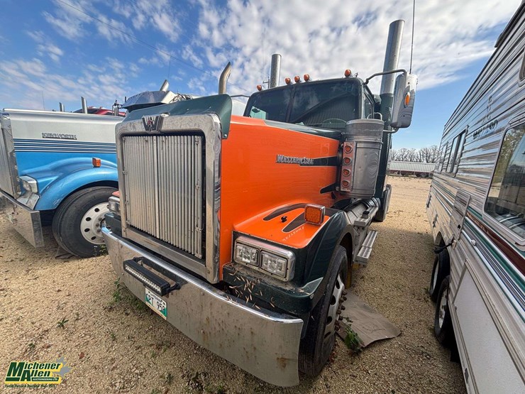2015-western-star-4900-image-2