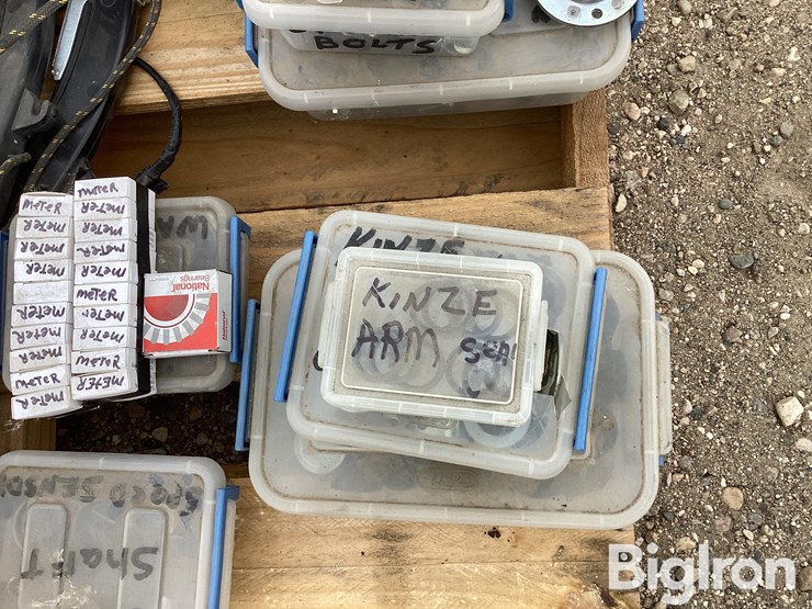 kinze-3700-image-14