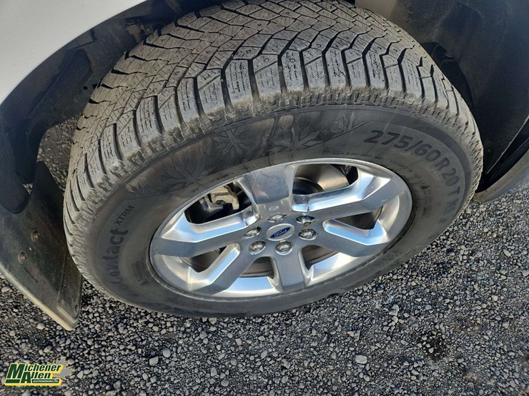 2021-ford-f150-image-32
